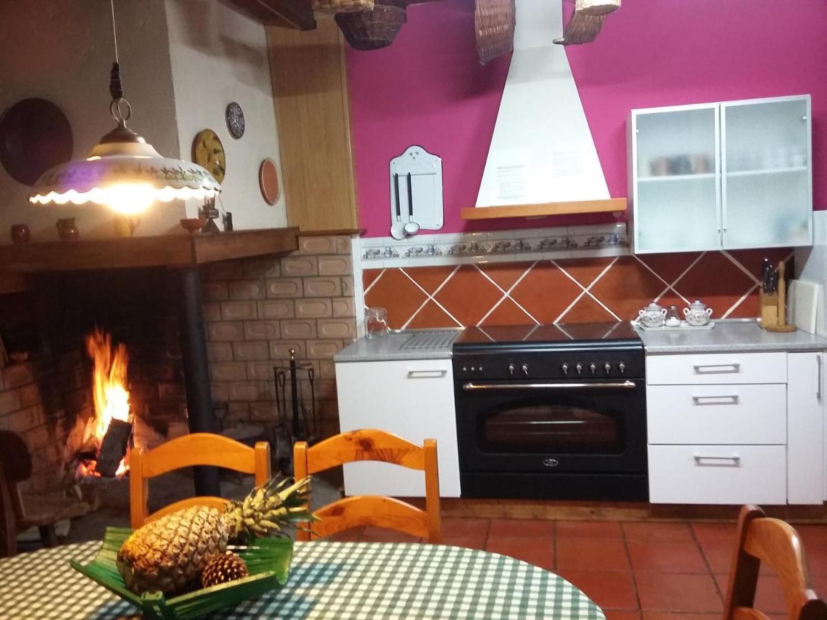 Casa De Pineiro Y Spa Opcional, De Pago ซานติอาโก เด กอมโปสเตลา ภายนอก รูปภาพ