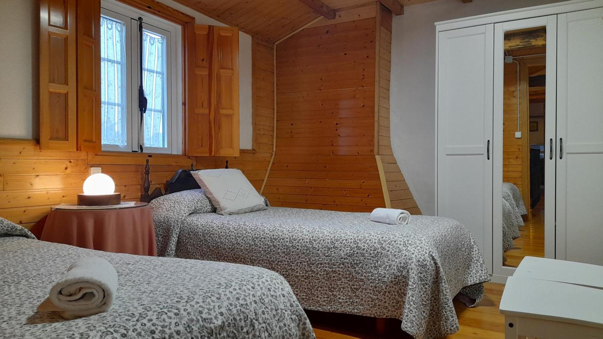 Casa De Pineiro Y Spa Opcional, De Pago ซานติอาโก เด กอมโปสเตลา ภายนอก รูปภาพ